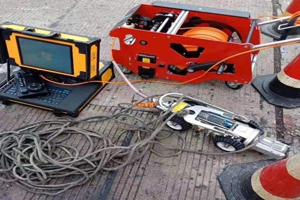 峰峰矿CCTV管道检测机器人